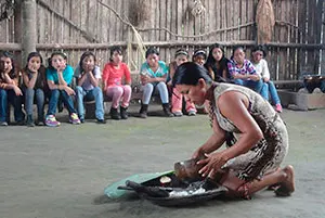 Visita a las comunidades indígenas de la selva de Ecuador