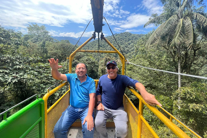 Tour a Mindo desde Quito con tarabita y bosque nublado