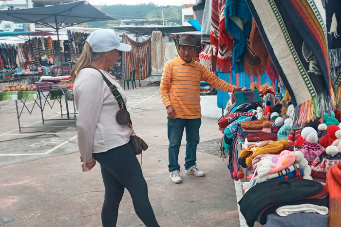 Tour de compras en el mercado de Otavalo